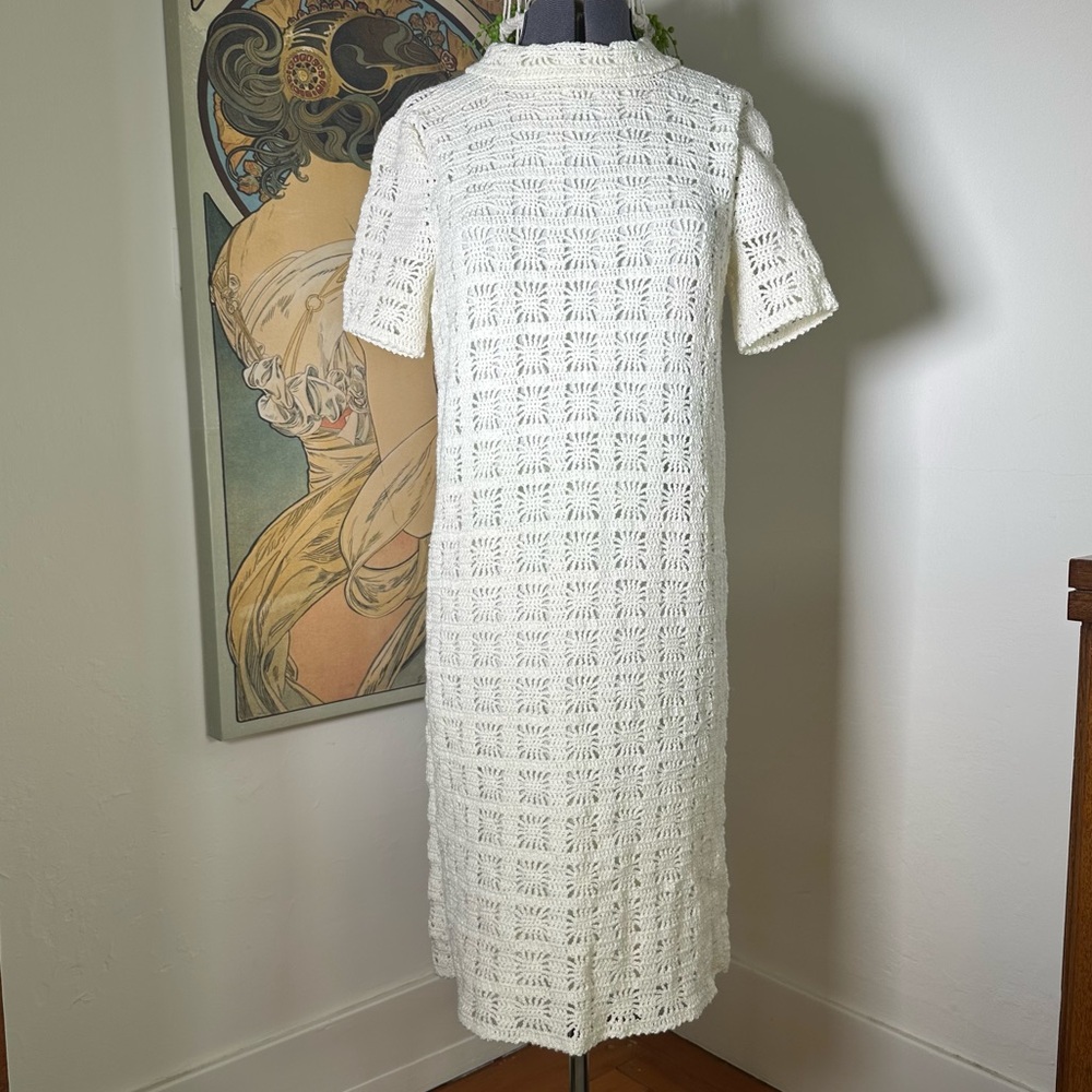 Vintage 60’s Mod Style Crochet Knit Collared Midi Dress Off White Small/X-Small